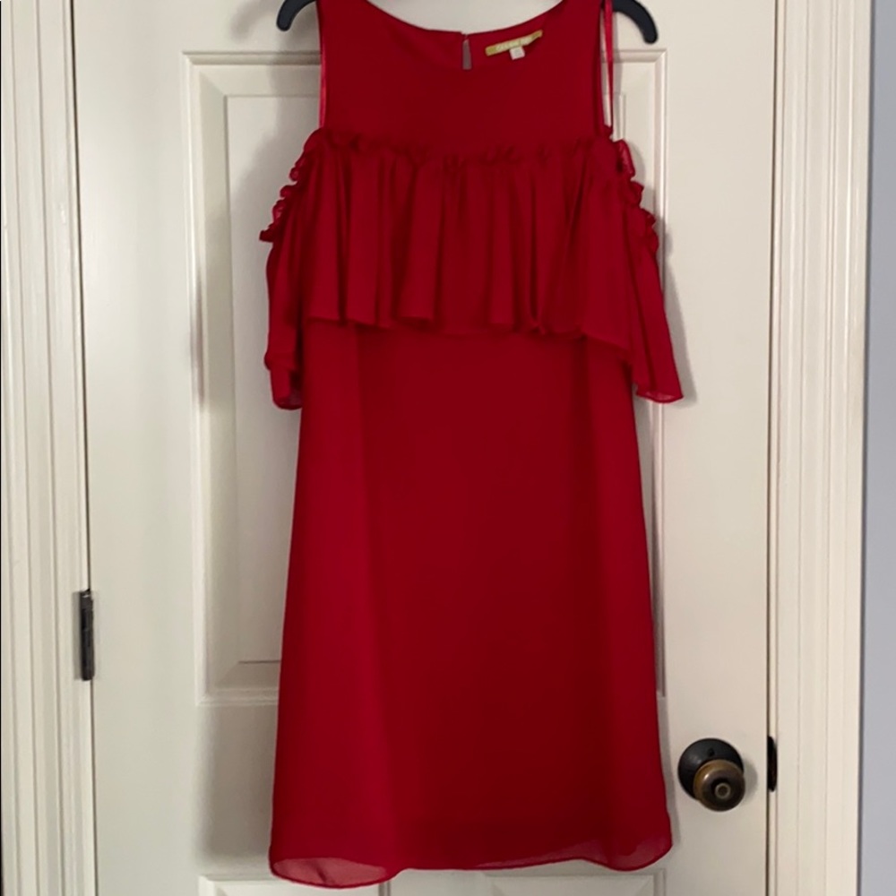 Gianni Bini Red cold shoulder ruffle dress